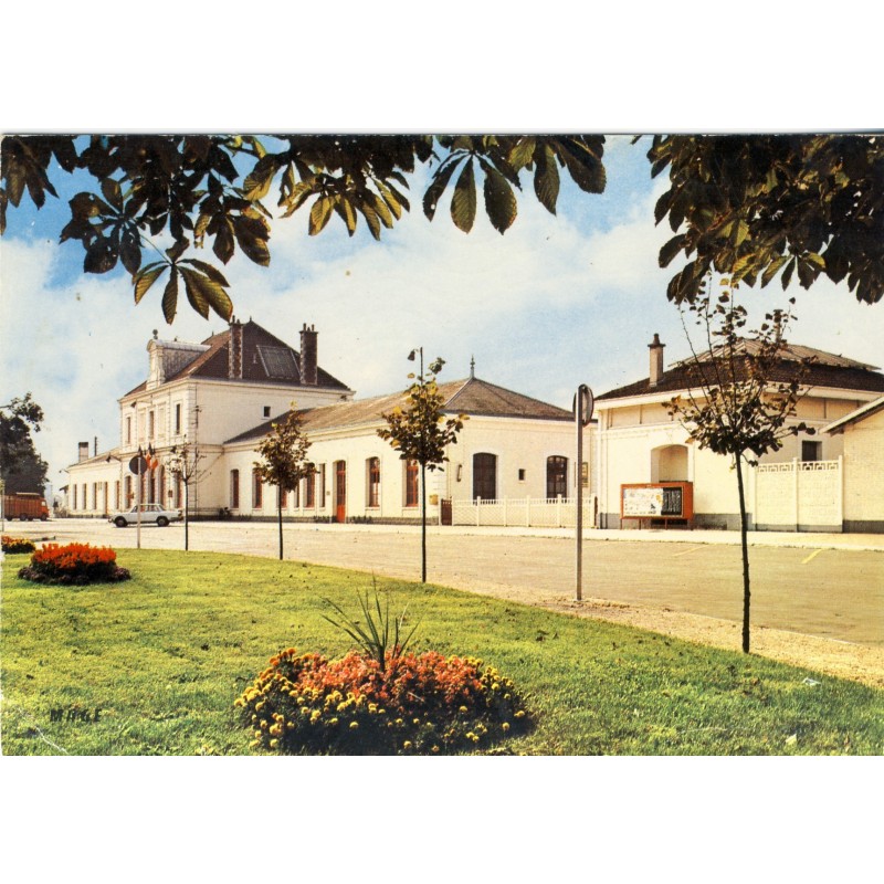 cp10-romilly-sur-seine-la-gare
