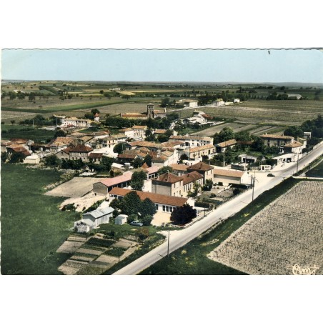 cp16-juillac-le-coq-vue-generale-aerienne