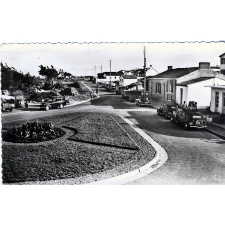 cp85-bretignolles-sur-mer-le-remblai-de-la-plage-de-la-paree