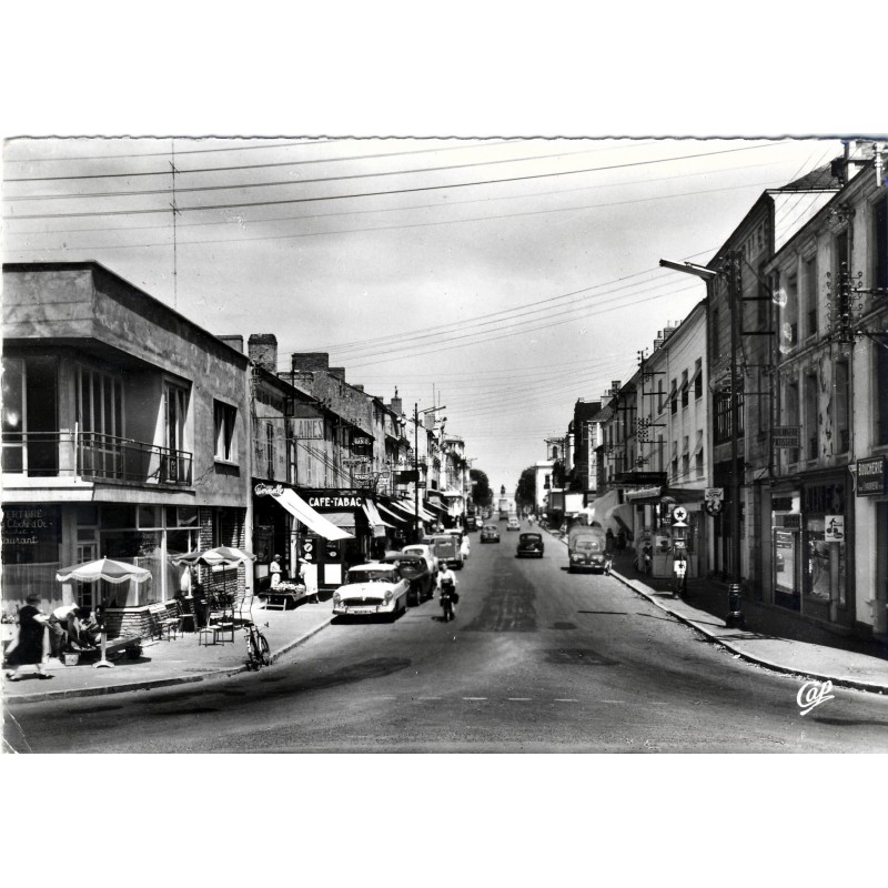 cp85-la-roche-sur-yon-rue-clemenceau