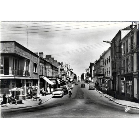 cp85-la-roche-sur-yon-rue-clemenceau