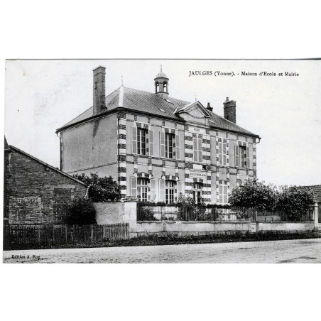 cp89-jaulges-maison-d-ecole-et-mairie