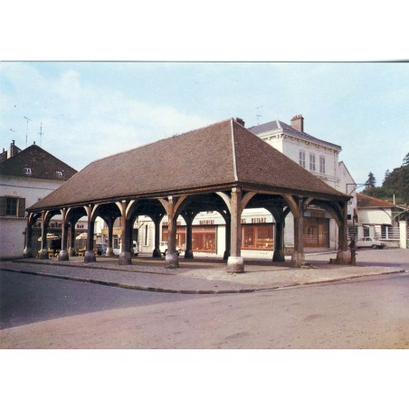 cp95-luzarches-la-halle