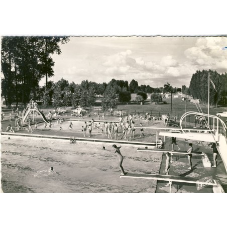 cp37-amboise-l-ile-d-or-la-piscine