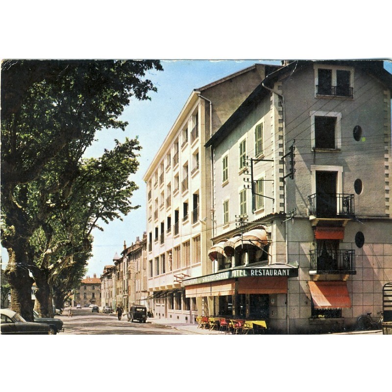 cp38-st-marcellin-hotel-savoyet-serve