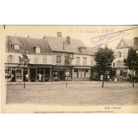 cp-60-crevecoeur-le-grand-un-cote-de-la-place-de-l-hotel-de-ville