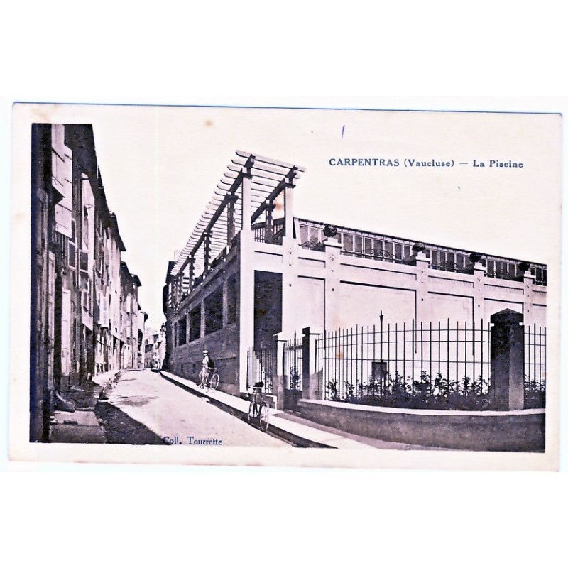 CP84 CARPENTRAS -LA PISCINE