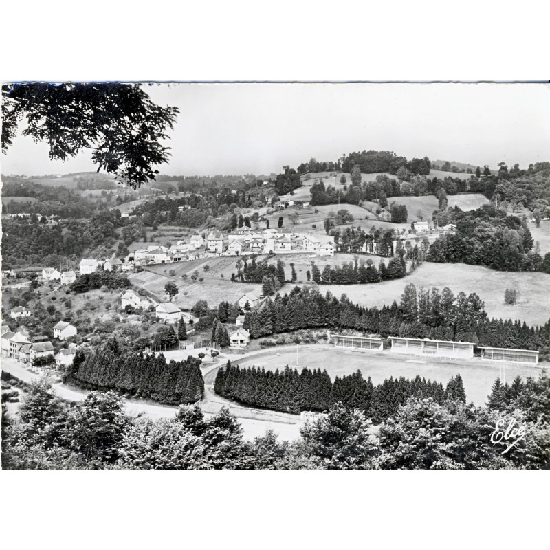 cp19-tulle-le-stade-vue-d-ensemble