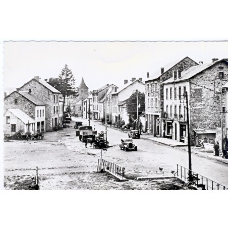 CP63 BOURG LASTIC - PLACE DU FOIRAIL