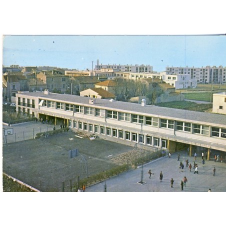 CP13 ROGNAC EN PROVENCE - LE NOUVEAU GROUPE SCOLAIRE