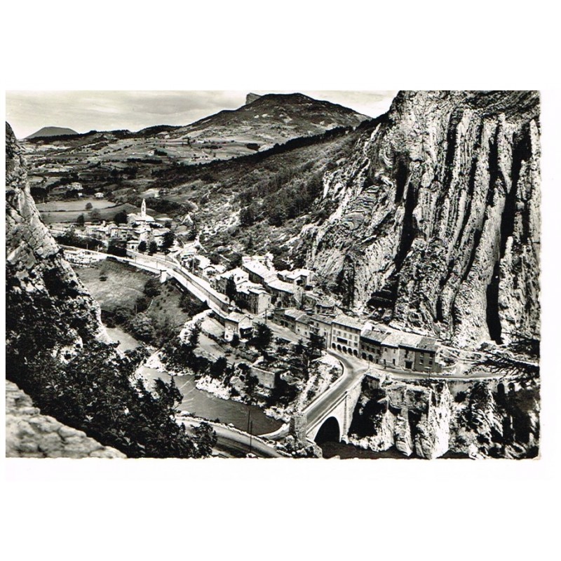 CP04 SISTERON - PONT SUR LA DURANCE - FAUBOURG LA BAUME - LE COUVENT