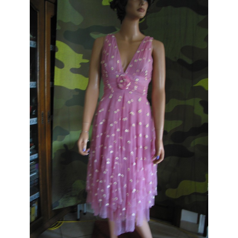 ROBE EN TULLE ROSE A FLEURS BRODEES