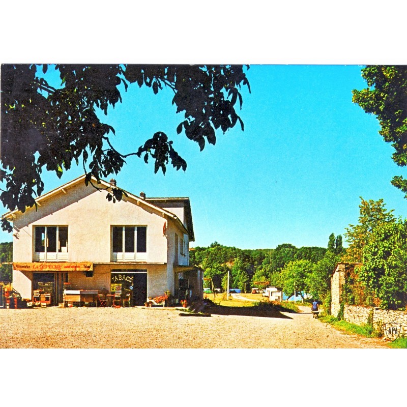 cp46-lamagdelaine-entree-du-camping-rives-du-lot