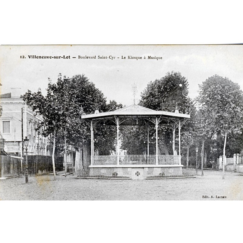 cp47-villeneuve-sur-lot-bd-st-cyr-le-kiosque-a-musique