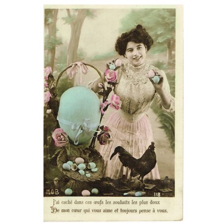 Carte postale PAQUES - JEUNE FEMME AVEC UNE CORBEILLE D'OEUFS