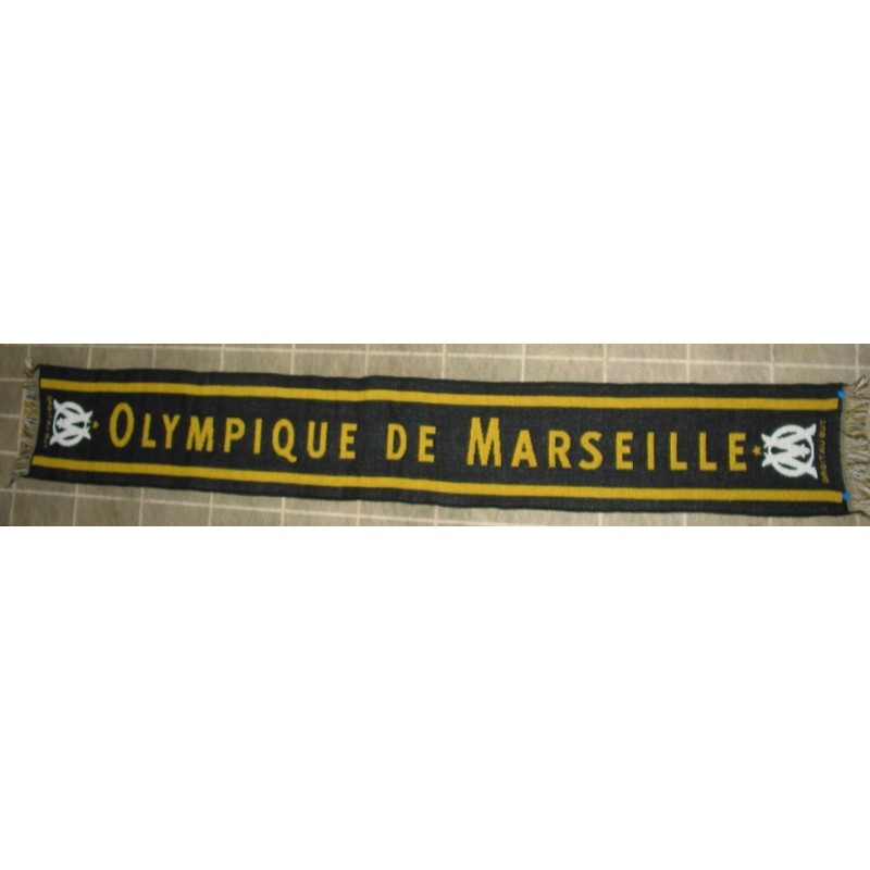 ECHARPE  OLYMPIQUE DE MARSEILLE - DROIT AU BUT