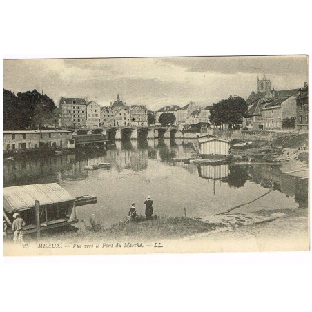 CP77 MEAUX - VUE VERS LE PONT DU MARCHE