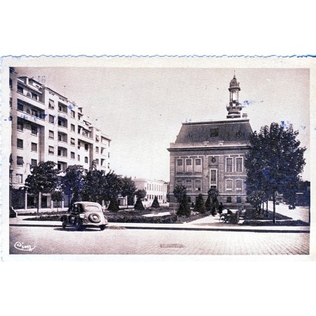 cp69-villefranche-sur-saone-le-forum-et-la-mairie