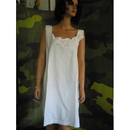 CHEMISE ANCIENNE BRODEE ET FESTONNEE AVEC MONOGRAMME BRODE BF