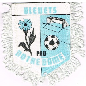 FANION FOOTBALL B.N.D. PAU - BLEUTS NOTRE DAME