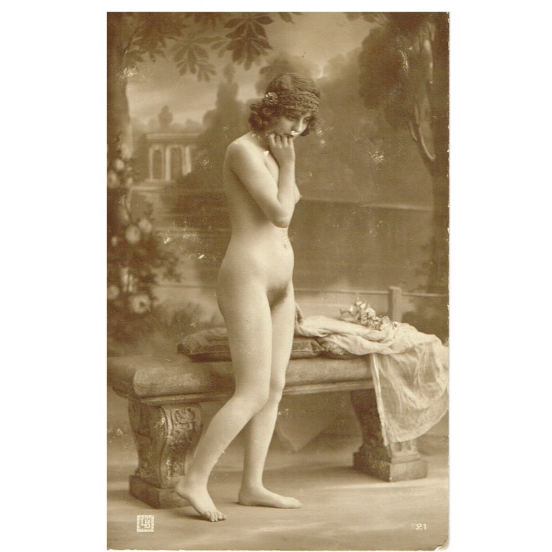 CARTE POSTALE ANCIENNE  FEMME NUE