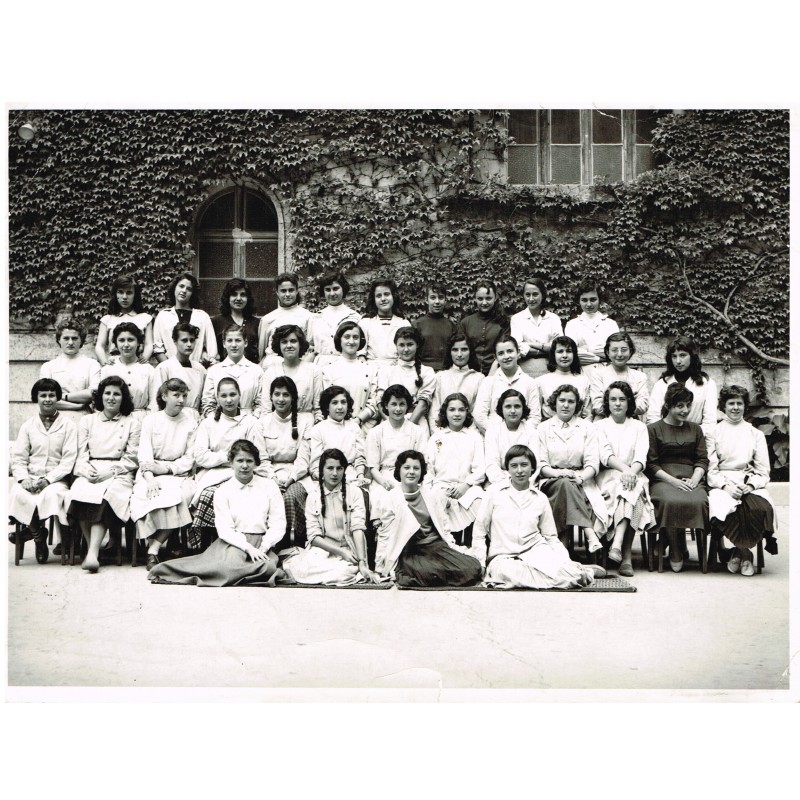 PHOTO DE CLASSE DE 1957 - CLASSE DE JEUNES FILLES : 4ème