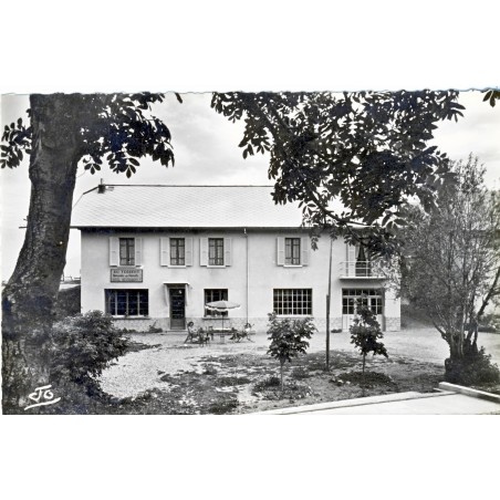 cp05-ancelle-pension-de-famille