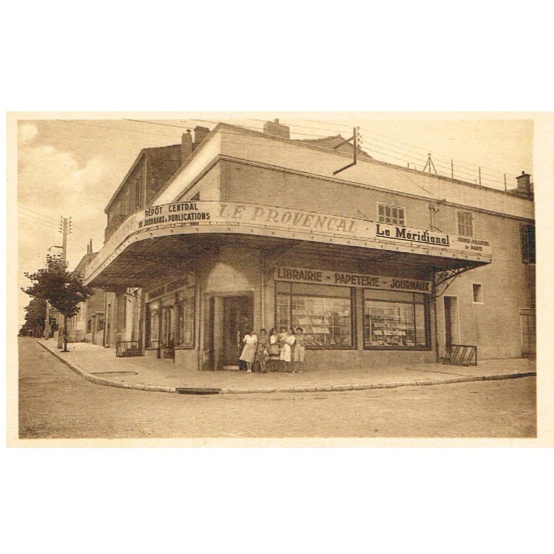 CPA 13 PORT DE BOUC  LIBRAIRIE AVEC BANDEAU LE PROVENCAL - RECTO