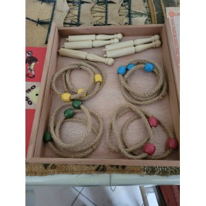 COFFRET JEU DES ANNEAUX - CORDES ET PIQUETS