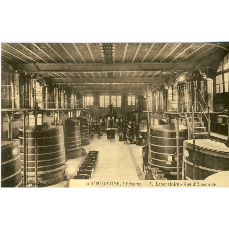 cp76-la-benedictine-a-fecamp-7-laboratoire-vue-d-ensemble