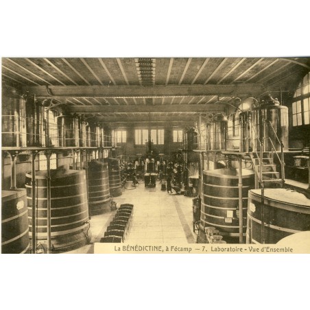 cp76-la-benedictine-a-fecamp-7-laboratoire-vue-d-ensemble
